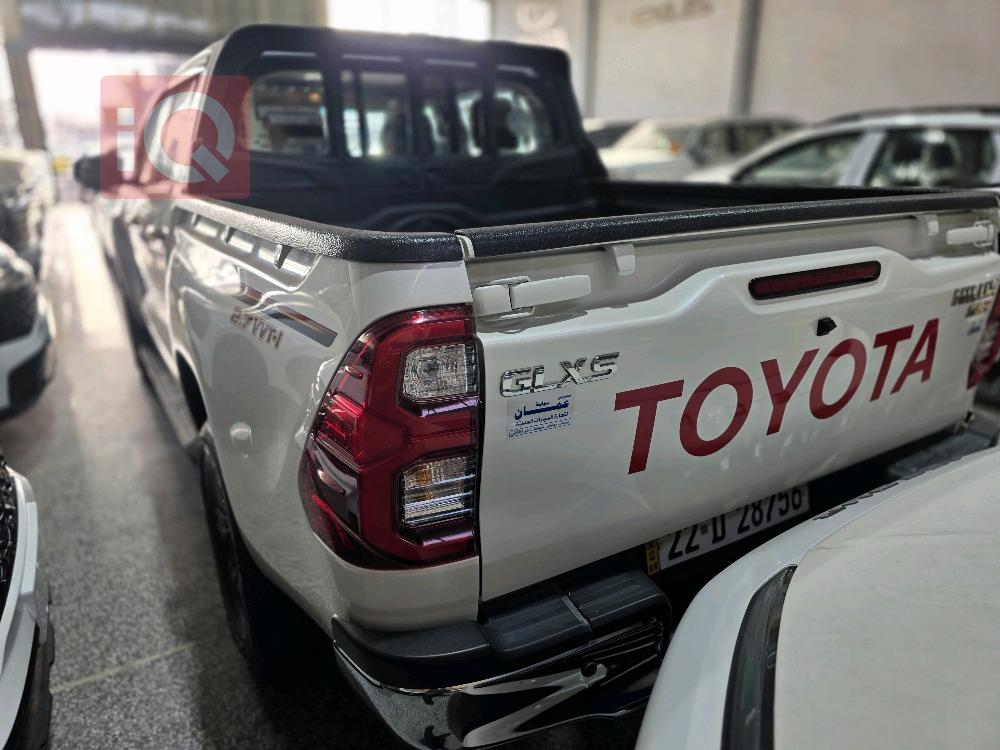 تويوتا هايلوكس